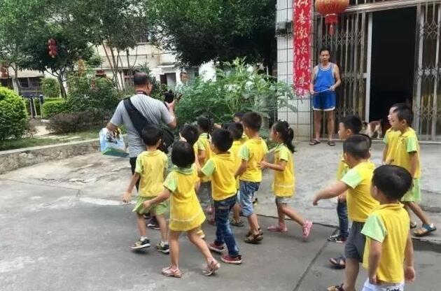 幼儿园大中小班，为啥大班的孩子更容易被拐？4个优势逆转成劣势