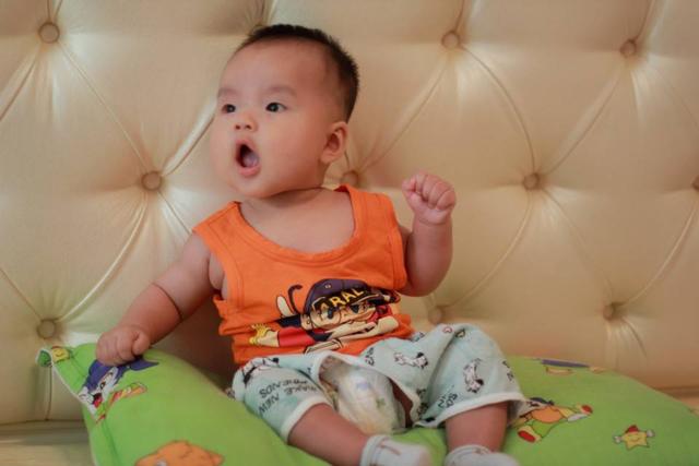 为啥小孩子能看到大人看不到的东西？别迷信，是有科学依据的
