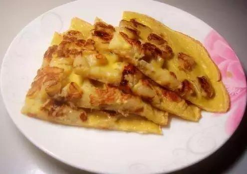 自从用香蕉做饼，孩子更喜欢吃了，三天两头都想吃，总是吃不够！