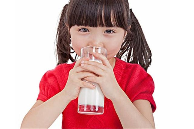 格格：牛奶，中国孩子长高的“功臣”