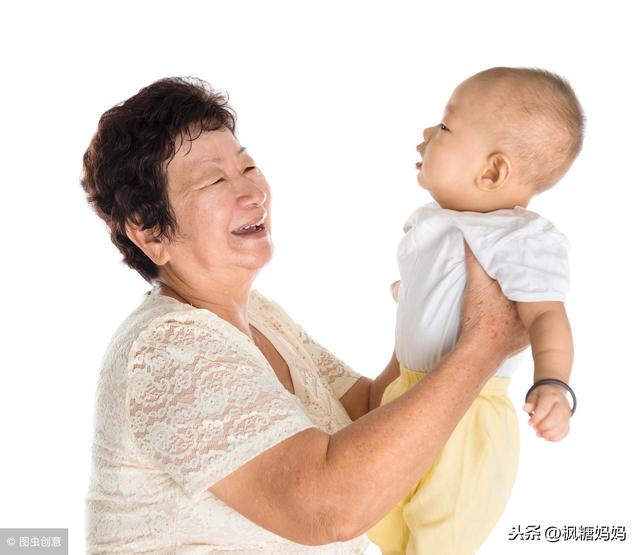 孩子让姥姥带还是奶奶带，每个年龄段都有些不一样