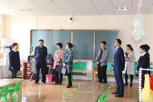 诸城市托幼机构卫生保健培训班在实验幼儿园举行