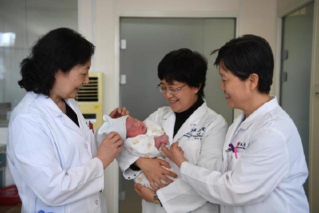 从试管婴儿到当妈妈  见证我国辅助生殖技术“茁壮成长”