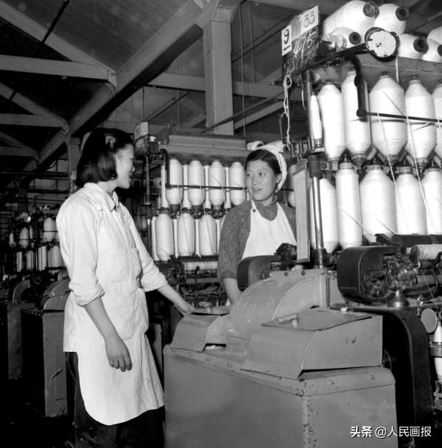 60年前，青岛第六棉织厂托儿所悉心照看乳儿，年轻妈妈可无忧工作