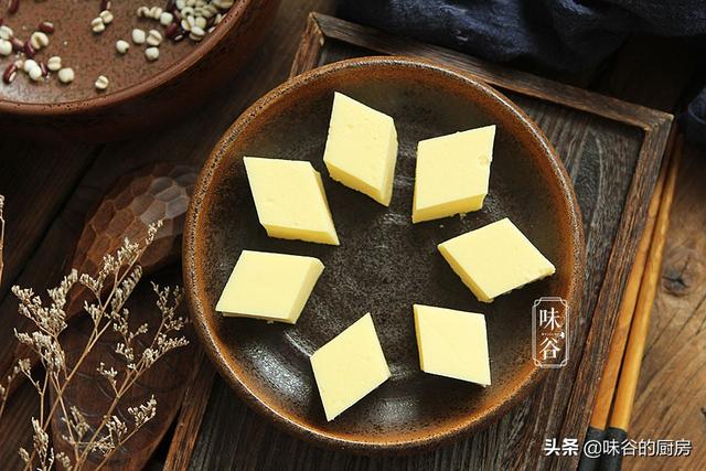 这道糕点孩子要常吃，不用发酵打发，松软香甜，健脾养胃又好消化