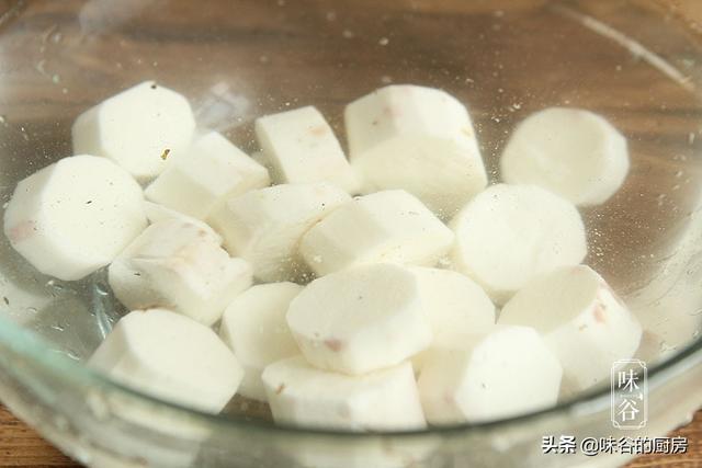这道糕点孩子要常吃，不用发酵打发，松软香甜，健脾养胃又好消化