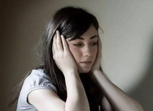 与老人带孩子育儿观念不同时，宝妈应如何处理？3个方法搭配最好