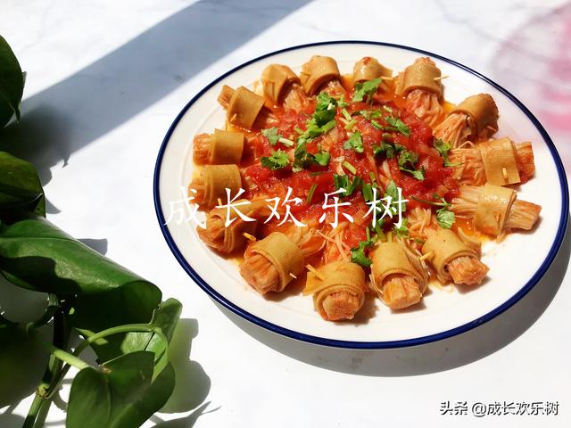 金针菇搭配这个食材，简单好看好吃，再次刷新了我对金针菇的认识