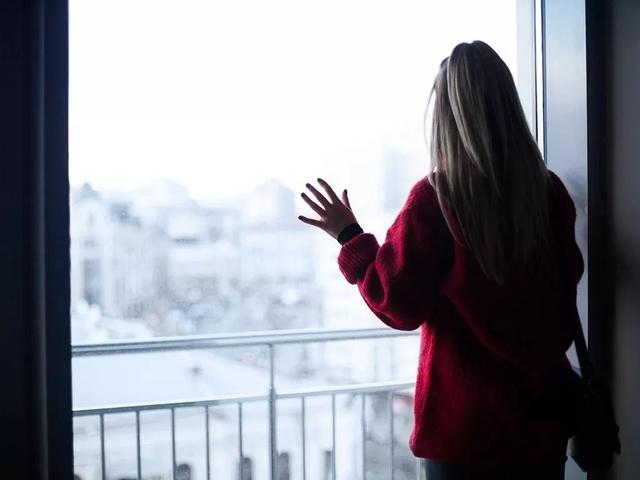 产后抑郁有多可怕？袁咏仪：就这事，一直记恨了13年无法释怀