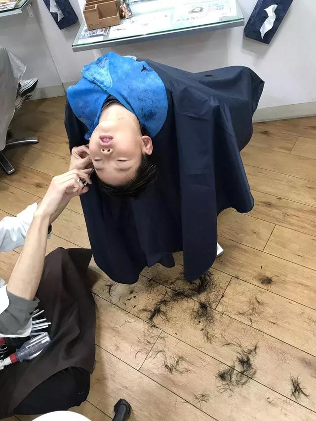 一群日本沙雕家长网上晒自己孩子的奇葩照，画风过于真实...