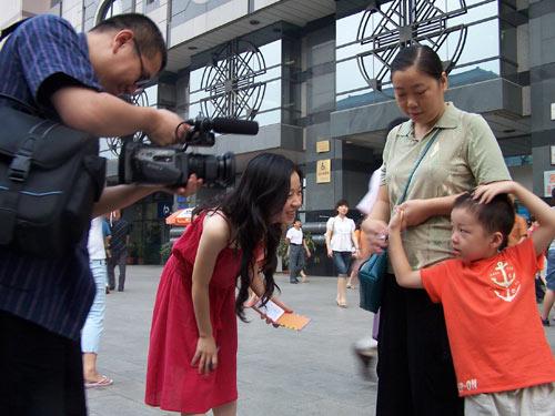 孩子有2个变化，说明有积食了，天暖带娃，谨记“2多3少”