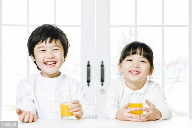 孩子身上有这3种症状时，多半是因为缺钙了，别耽误孩子长高个