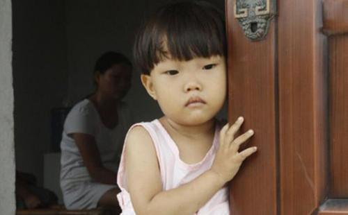 孩子有2个变化，说明有积食了，天暖带娃，谨记“2多3少”