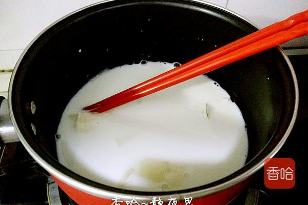 牛奶可别直接喝了，试试新吃法，嫩滑又营养，还补钙，孩子个子高