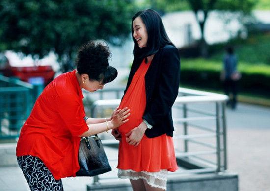 婆媳同时怀孕生子，尴尬是怎么应运而生的？家人都有什么感受？