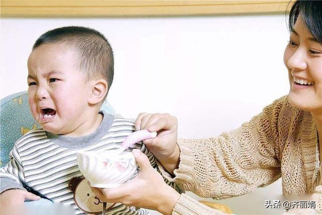 男孩子性格太“娘”，想让孩子变得阳刚，家长该怎么教？