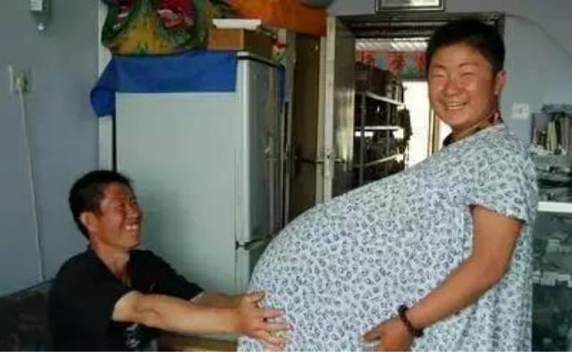 广州40岁产妇剖腹产下6胞胎，看到孩子性别时，产科大夫都惊讶