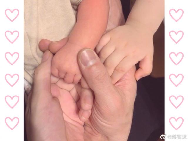 郭富城喜迎二胎女儿，天王的女儿，出生后1分钟也一样马上要考试