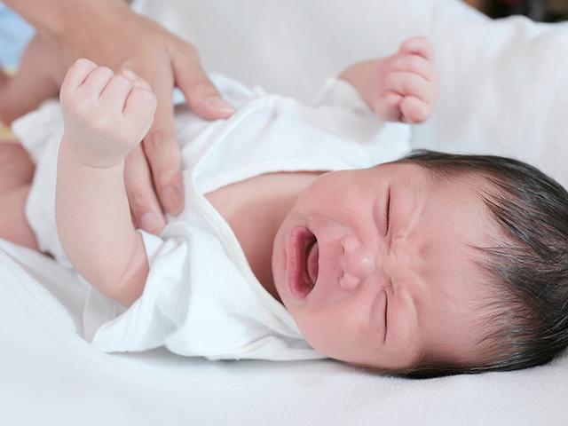腹泻、腹胀、腹痛、便秘、呕吐，宝宝肠胃5大症状，如何缓解？