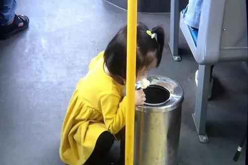 幼儿园老师保存图流出，家长群无法淡定：这样的孩子怎么教出来？