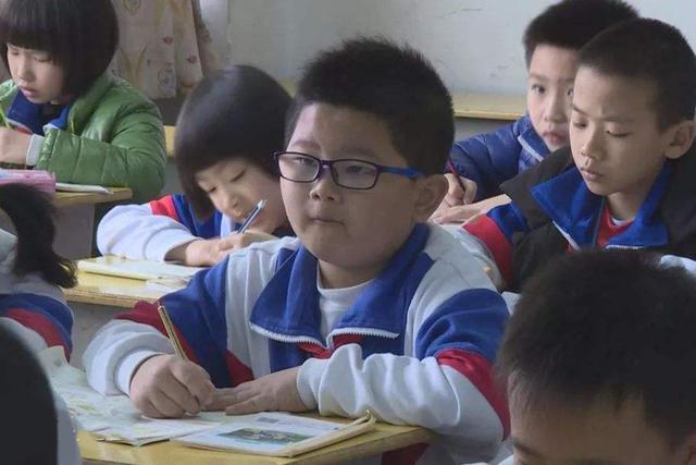 到底该不该限制孩子看电视？答案可能让父母意外