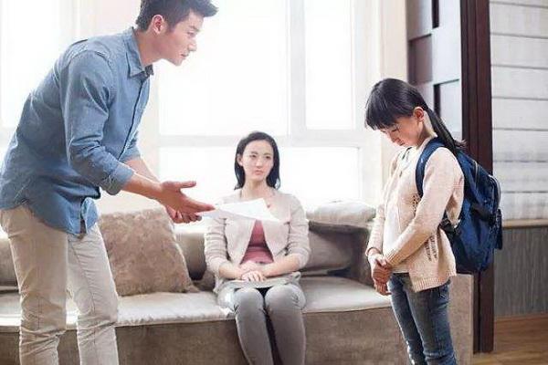 一家之中，爸爸强势会对娃造成啥影响？女儿会留下这些大暗伤？