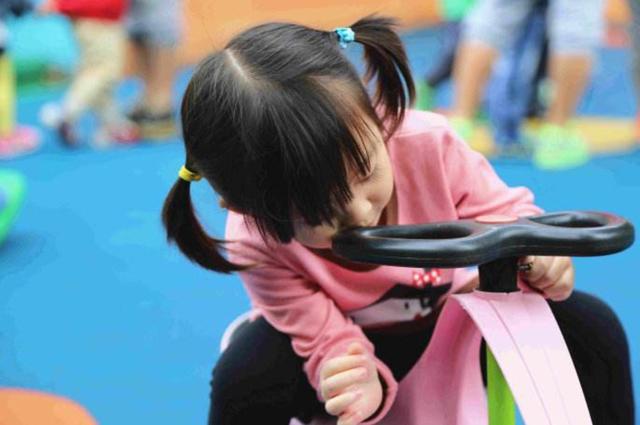 孩子该上幼儿园了，宝妈要不要去当老师？先看是否满足这些条件