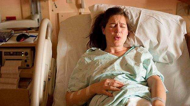 女性顺产时，要经历的这四道关卡，提前准备或许能减轻很多疼痛