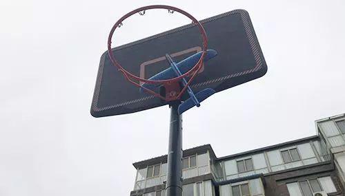 千万不要给孩子买长颈鹿,不然。。。哈哈哈哈哈哈哈哈