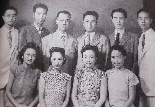 世界读书日 | 读书是种“病”，能传染，会遗传