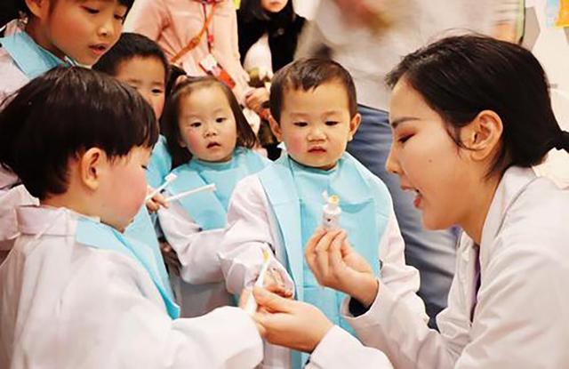 孩子患多生齿怎么办？及时发现治疗，让宝宝有一口漂亮牙齿