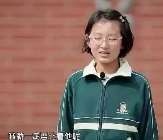 “凭什么要我让着弟弟？”这位妈妈的回答让无数人落泪……