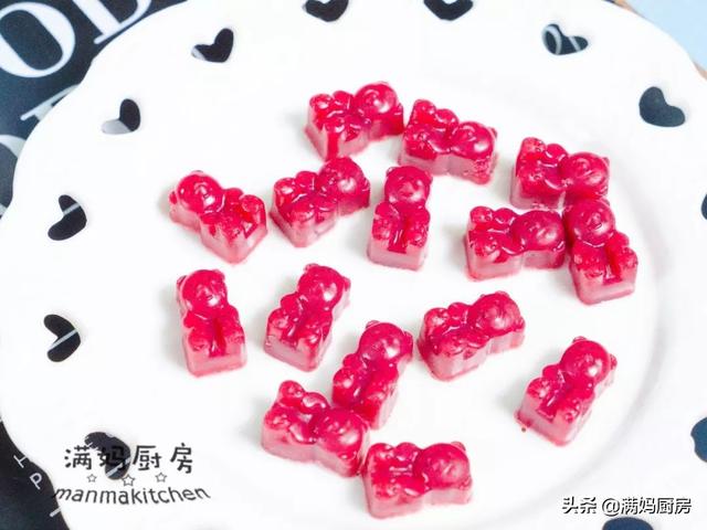 小熊形状的小糖果，健康又解馋，好吃又好看，宝宝肯定会喜欢