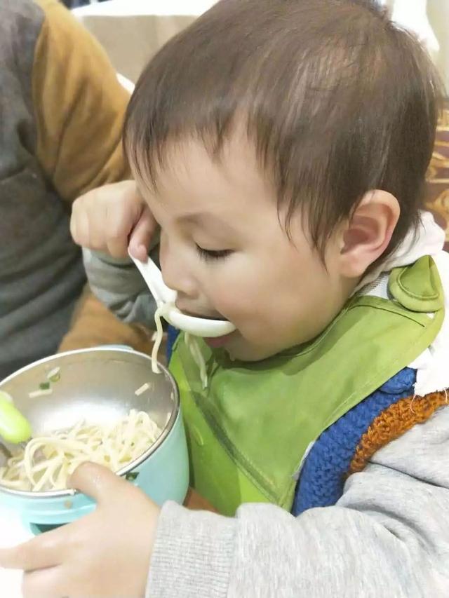 孩子讨价还价是好事吗？长大后才知道，这种能力不是只能“买菜”