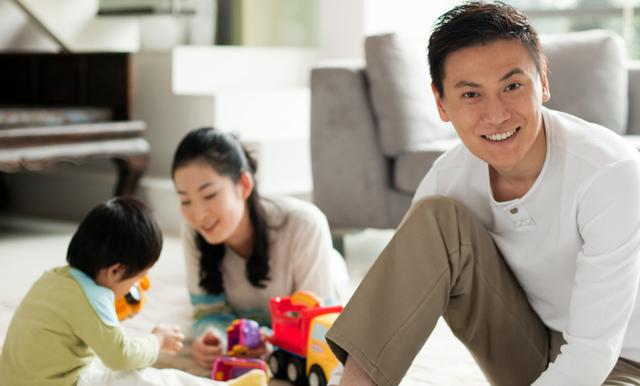 孩子玩具被抢，应该告诉他抢回来吗？有些道理家长要懂