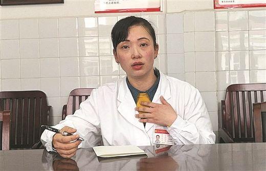 胎儿产前检查显示双手握拳，产后却没有右臂，医院回应让人气愤