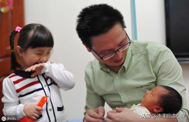 生了二宝后，这2件事可不能亏欠了大宝