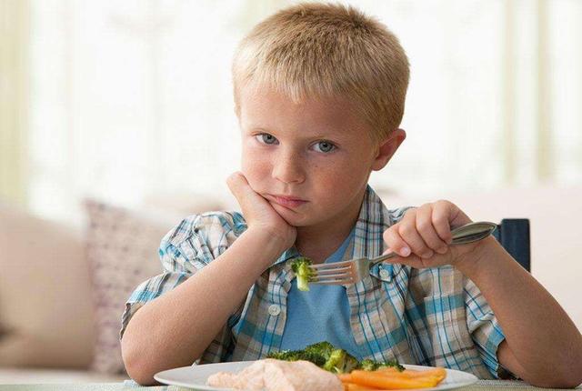 辛苦做的饭孩子就是不吃？很可能是这个问题，大多数宝宝都有