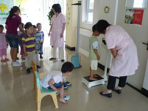 儿科医生：你家娃身上有这3种迹象，身高会越长越慢，家长要重视