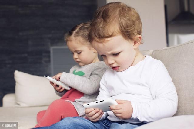 不阅读的孩子就是潜在的差生,试试这6招,让孩子爱上阅读并不难