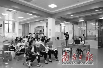 梅县开展“预防接种日”宣传  宝妈踊跃咨询健康育娃