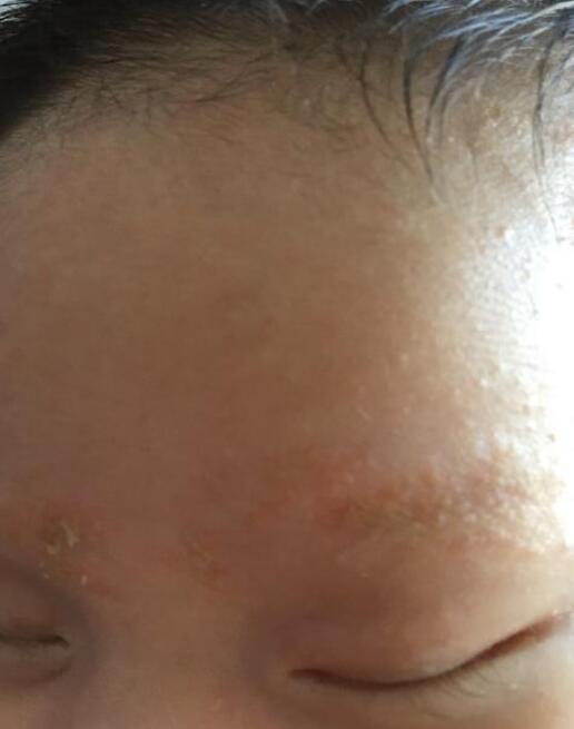 眉毛刮了会变浓，睫毛剪了会变长？妈妈别皮，已有宝宝吃了亏