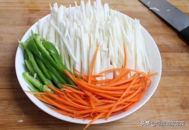 比肉还贵的菜，家长要给孩子多吃点，能增强体质