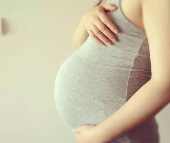 生孩子先见红是好事？想不到先见红好处多多，比先破水幸运
