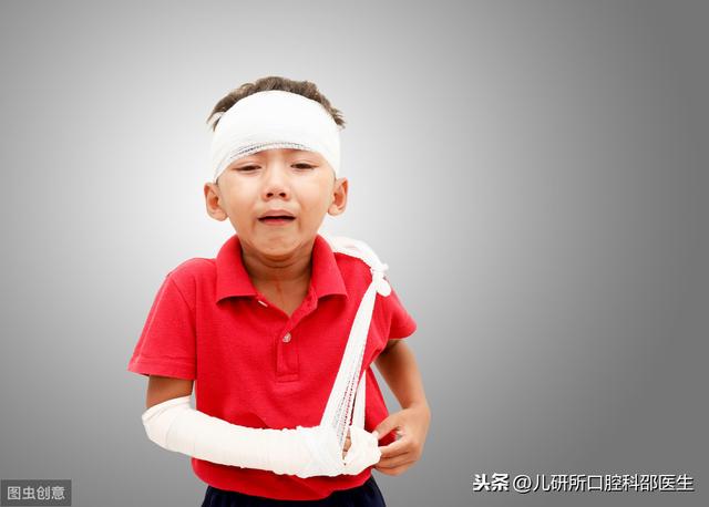 孩子磕了牙，家长怎么办？来口腔科找答案
