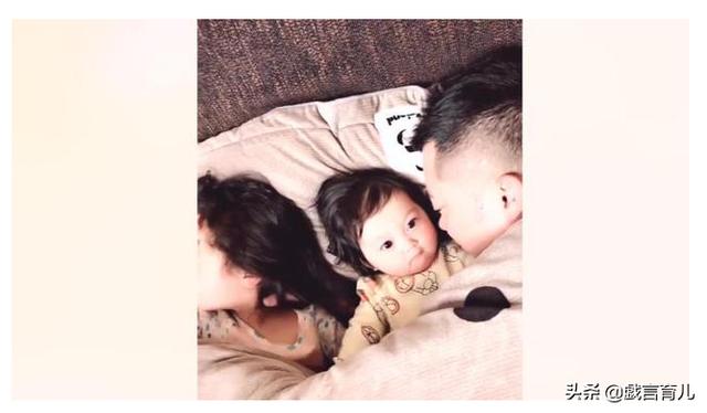 爸爸是怎么叫醒女儿的，看完方法后，真是当之无愧的女儿奴！