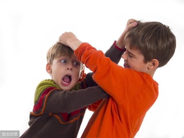 孩子发火易怒？引导并控制孩子的情绪，是情商教育的第一步。