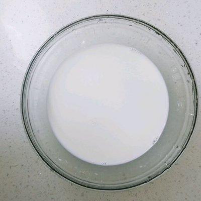 12M+草莓牛奶小方:宝宝辅食营养食谱菜谱