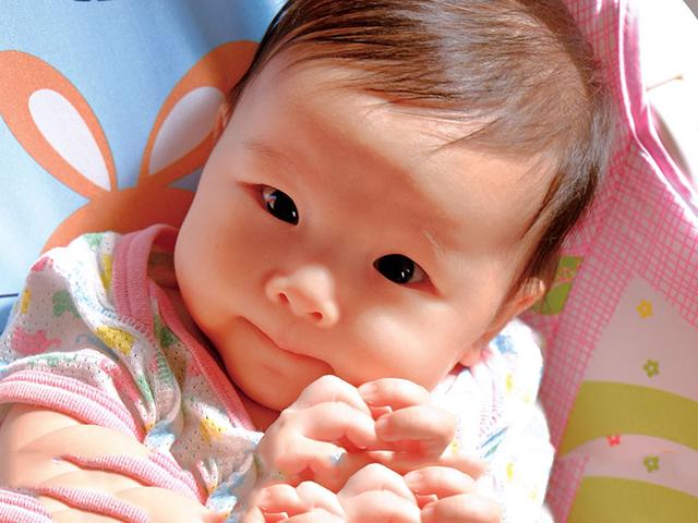 重点抢先看！0～12个月4阶段，宝宝肢体运动