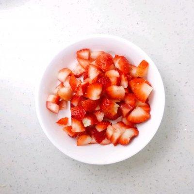 12M+草莓牛奶小方:宝宝辅食营养食谱菜谱